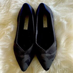 Pre loved Rothy Grey camo Points